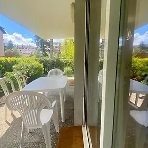 Appartement Le Gouverneur, 100m Du Avec Parking, Annecy